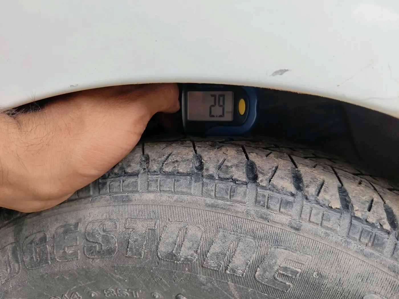 2016 Hyundai Xcent BASE 1.2, CNG, Manual, 1,19,764 km, tyre