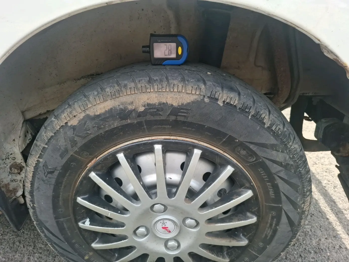 2019 Maruti New Wagon-R LXI CNG 1.0, CNG, Manual, 54,387 km, tyre