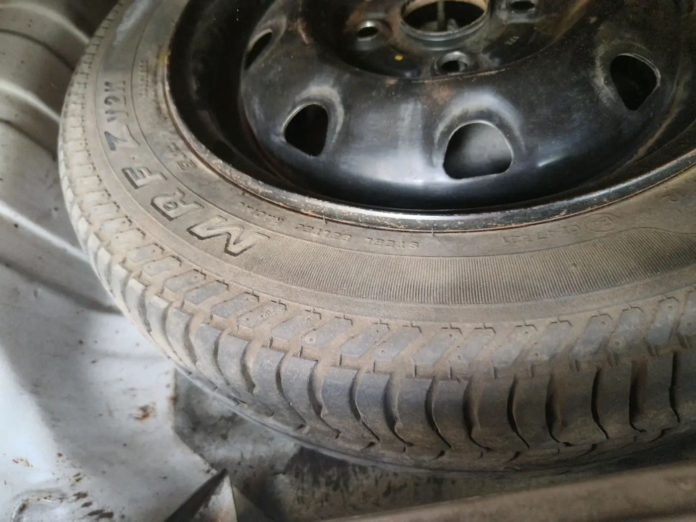 2012 Maruti Alto K10 VXI, Petrol, Manual, 40,296 km, tyre