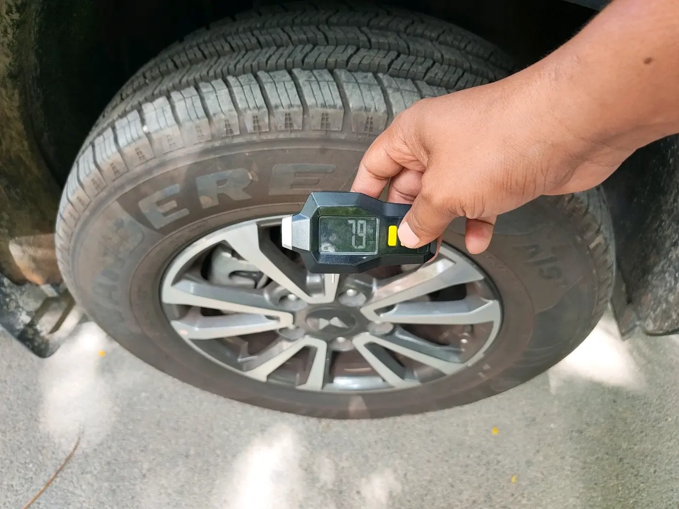 2025 Mahindra SCORPIO-N Z2 PETROL MT 7 STR, Petrol, Manual, 2,101 km, tyre