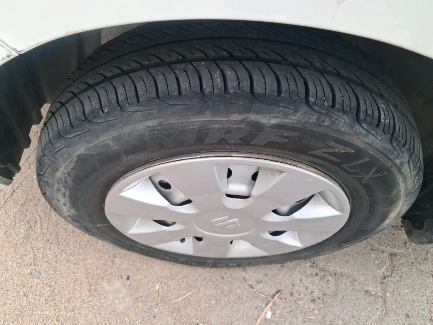 2019 Maruti New Wagon-R LXI CNG 1.0, CNG, Manual, 70,050 km, tyre