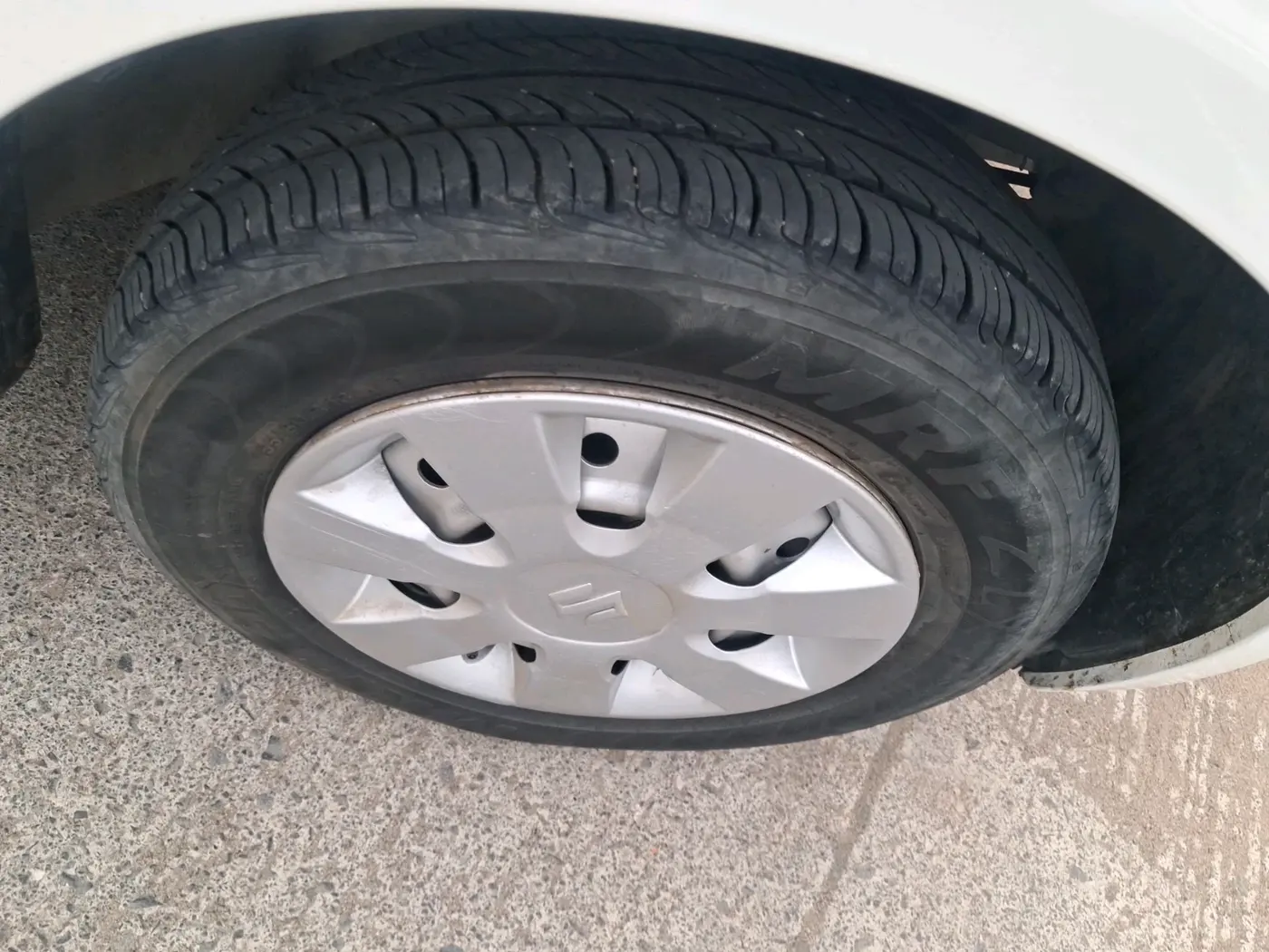 2019 Maruti New Wagon-R LXI CNG 1.0, CNG, Manual, 70,050 km, tyre