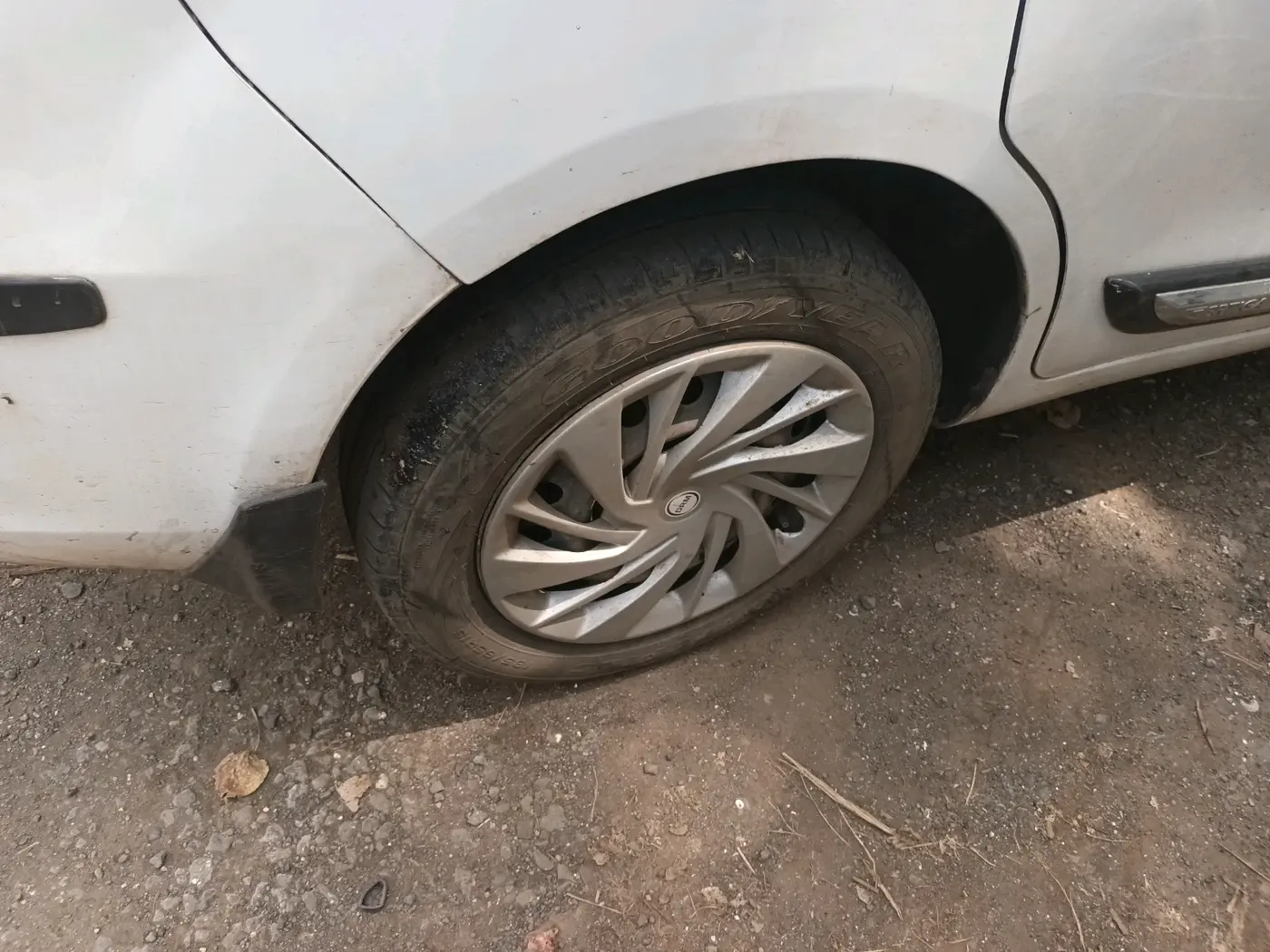 2014 Maruti Ertiga VXI CNG, CNG, Manual, 1,14,717 km, tyre