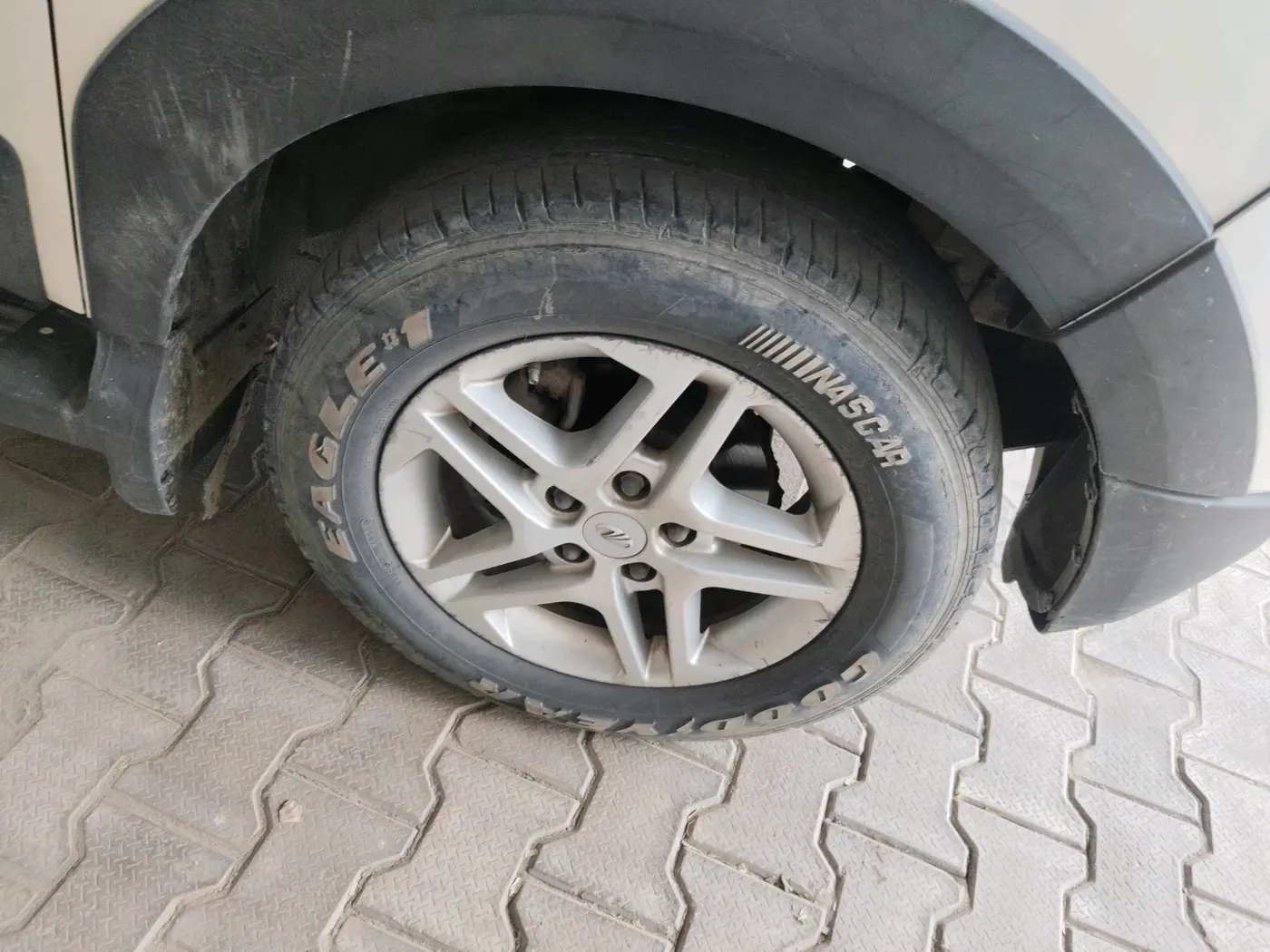 2016 Mahindra NUVOSPORT N8, Diesel, Manual, 1,58,860 km, tyre