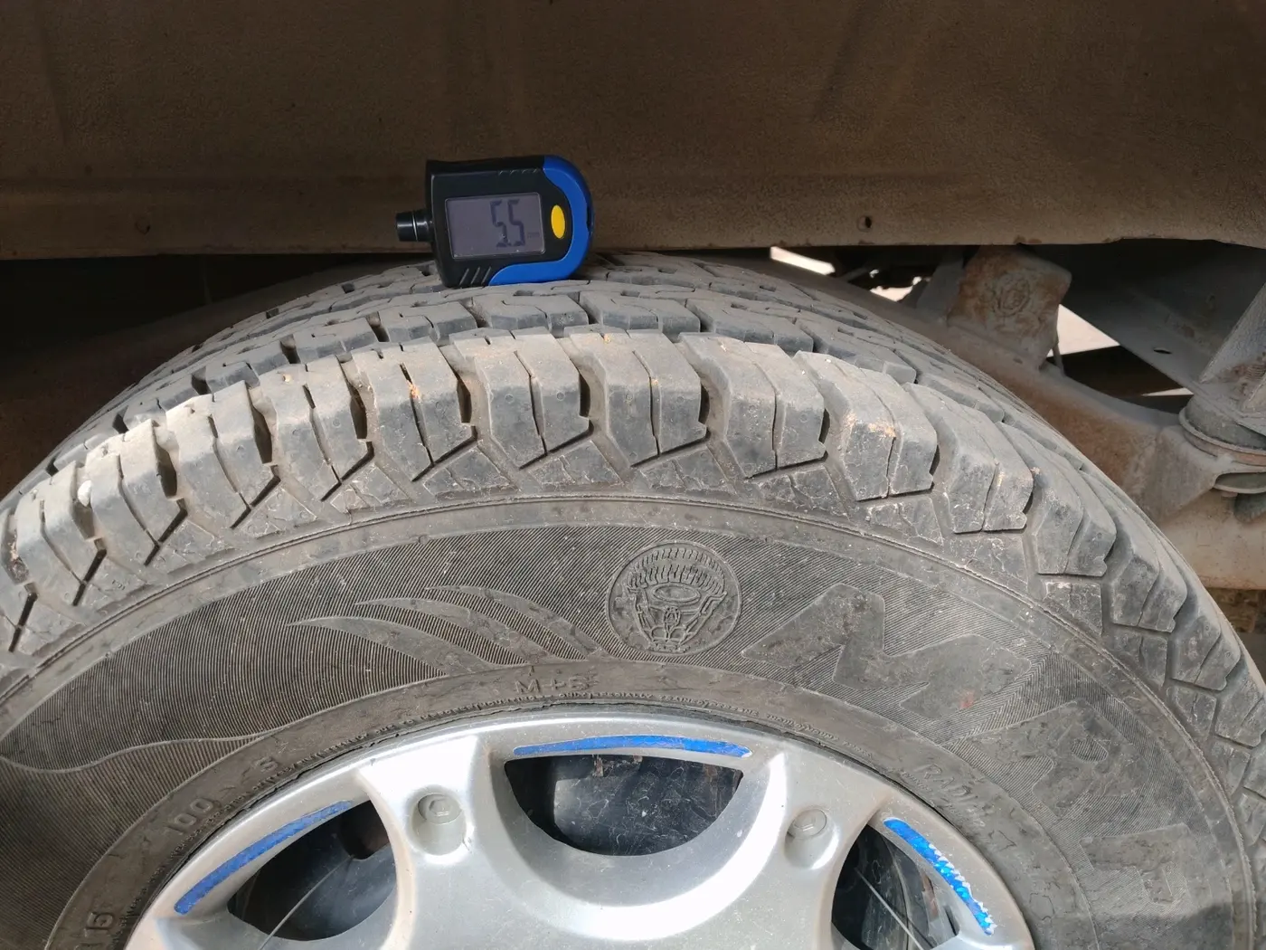2016 Mahindra Bolero ZLX BS IV, Diesel, Manual, 1,83,097 km, tyre