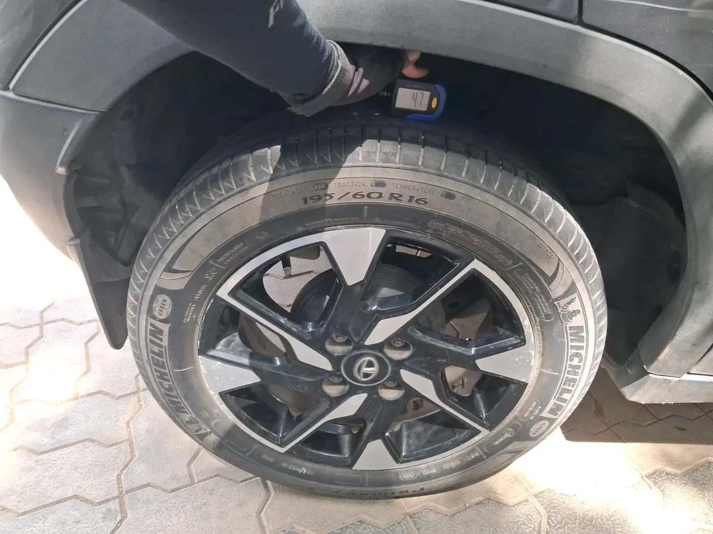 2022 Tata PUNCH ACCOMPLISHED MT, Petrol, Manual, 61,187 km, tyre