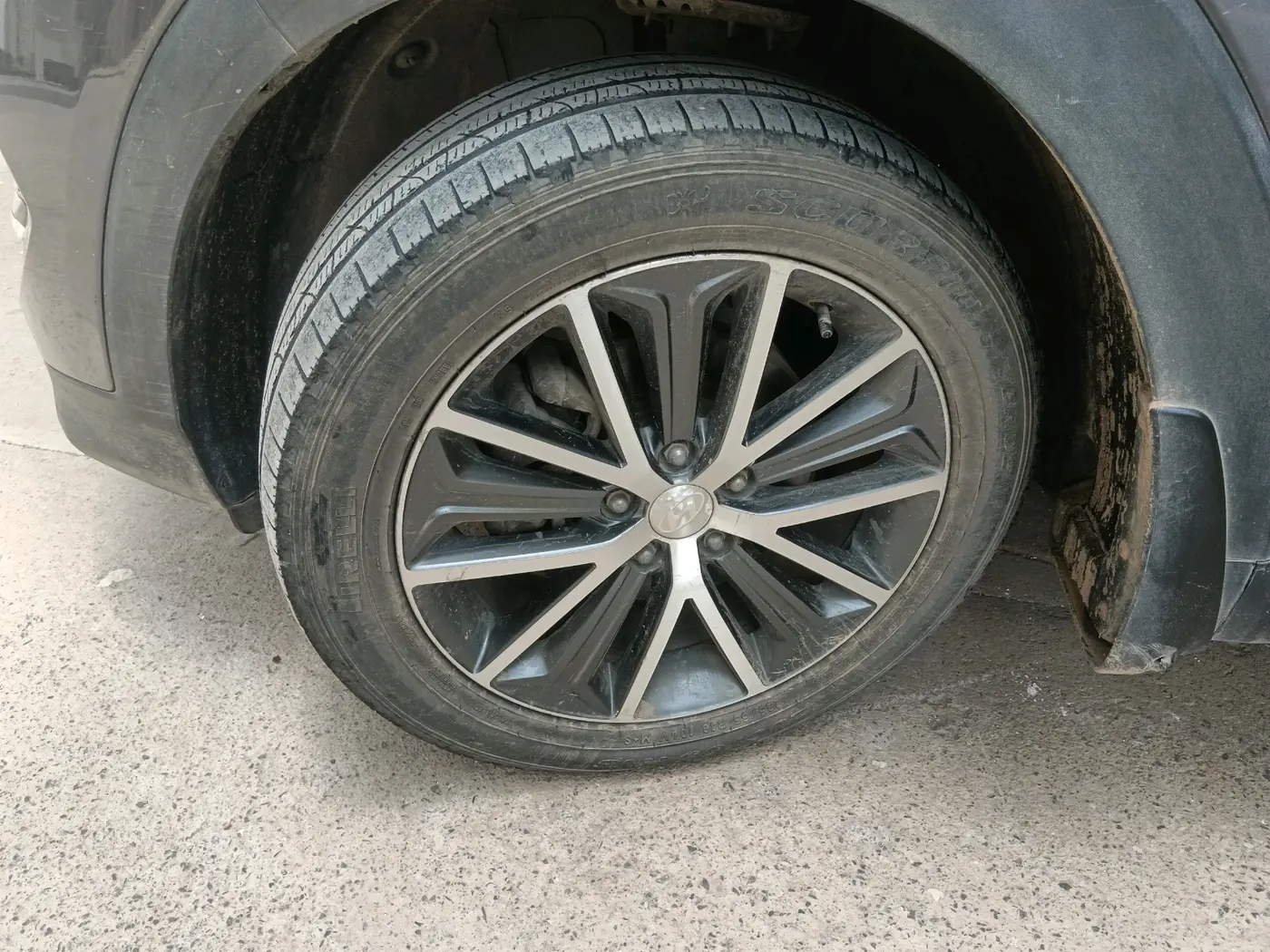 2017 Hyundai Tucson 2WD AT GL DIESEL
, Diesel, Automatic, 85,355 km, tyre