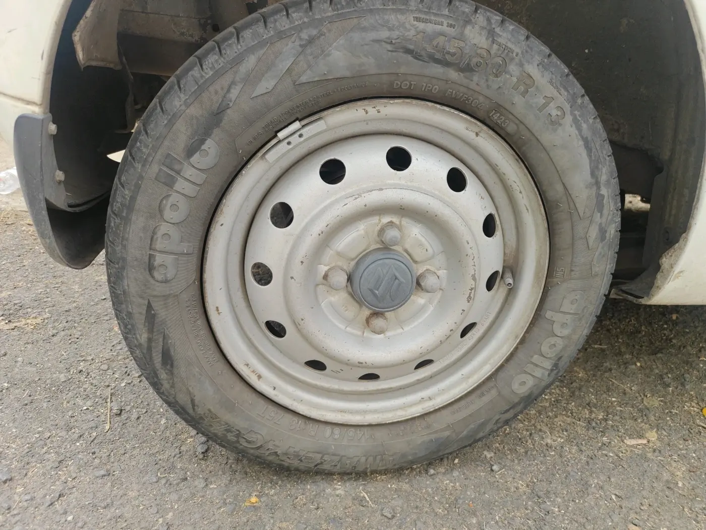 2012 Maruti Wagon R 1.0 LXI CNG, CNG, Manual, 2,63,039 km, tyre