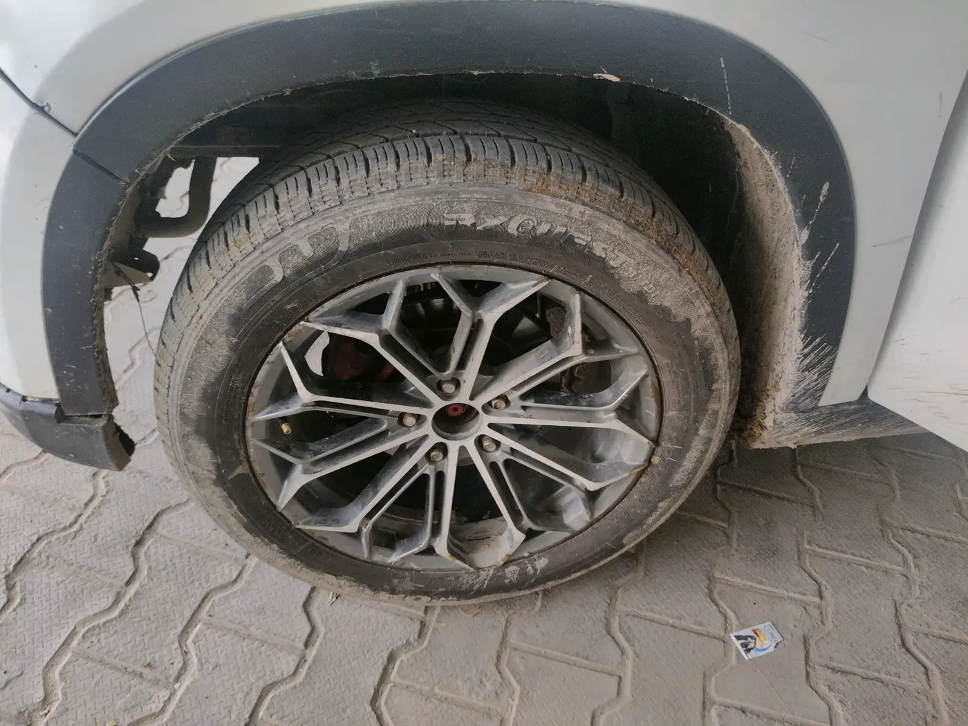 2022 Maruti Vitara Brezza LXI, Petrol, Manual, 70,329 km, tyre
