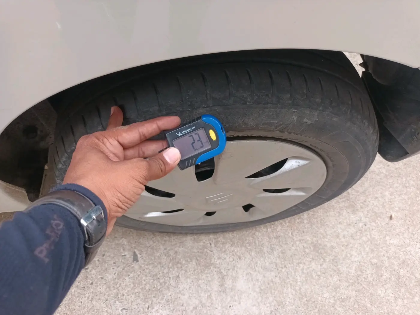 2016 Maruti Celerio VXI, CNG, Manual, 76,895 km, tyre