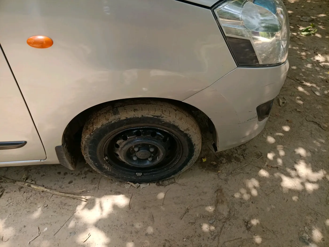 2014 Maruti Wagon R 1.0 LXI CNG, CNG, Manual, 1,26,037 km, tyre