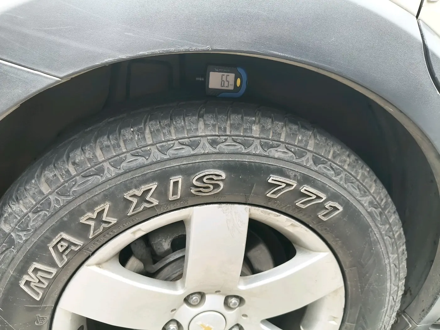 2013 Chevrolet Captiva LTZ AWD AT, Diesel, Automatic, 1,02,697 km, tyre