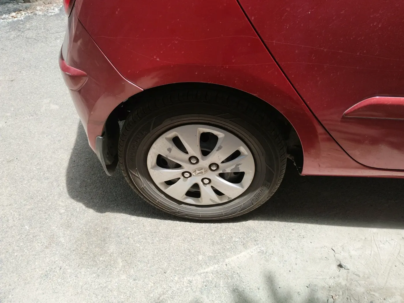 2011 Hyundai i10 SPORTZ 1.2, Petrol, Manual, 1,29,649 km, tyre