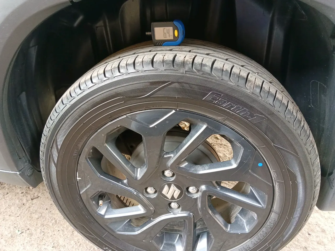 2024 Maruti FRONX ZETA 1.0 TURBO MT, Petrol, Manual, 50,417 km, tyre