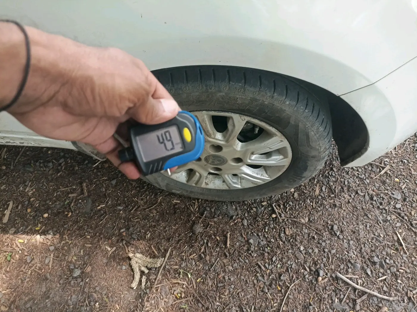 2016 Tata Tiago XZ PETROL, Petrol, Manual, 81,530 km, tyre