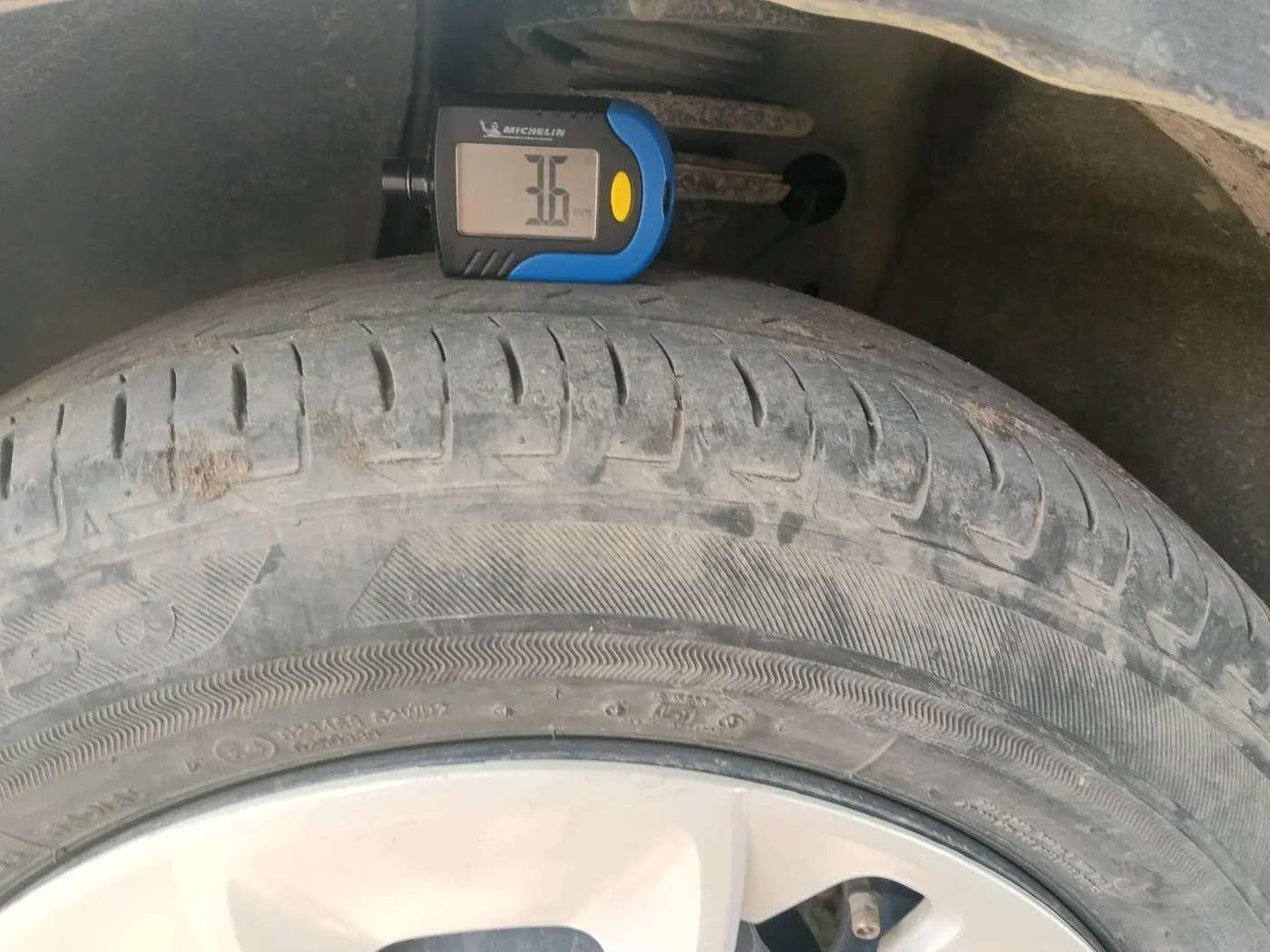 2022 Maruti IGNIS DELTA 1.2, Petrol, Manual, 31,420 km, tyre