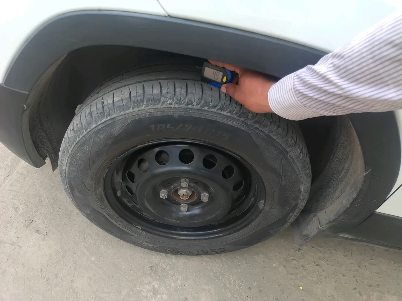 2022 Tata PUNCH PURE MT, CNG, Manual, 24,988 km, tyre