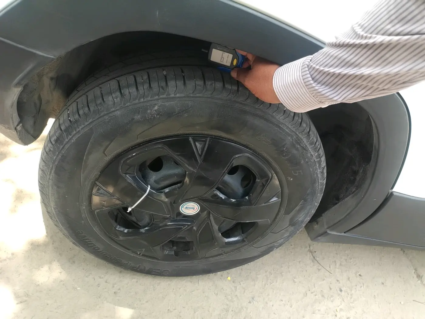 2022 Tata PUNCH PURE MT, CNG, Manual, 24,988 km, tyre