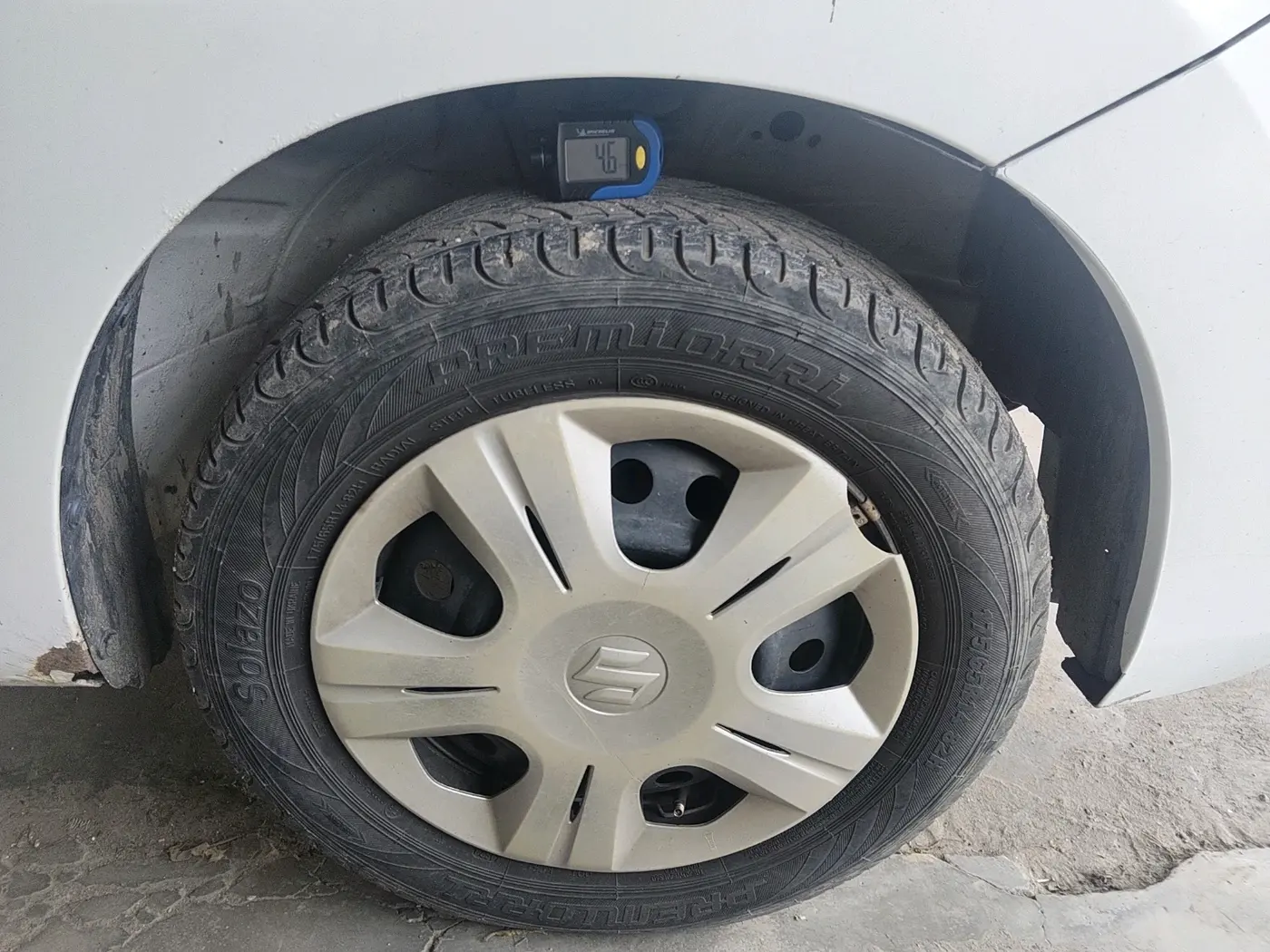 2013 Maruti Wagon R 1.0 VXI, Petrol, Manual, 1,98,511 km, tyre