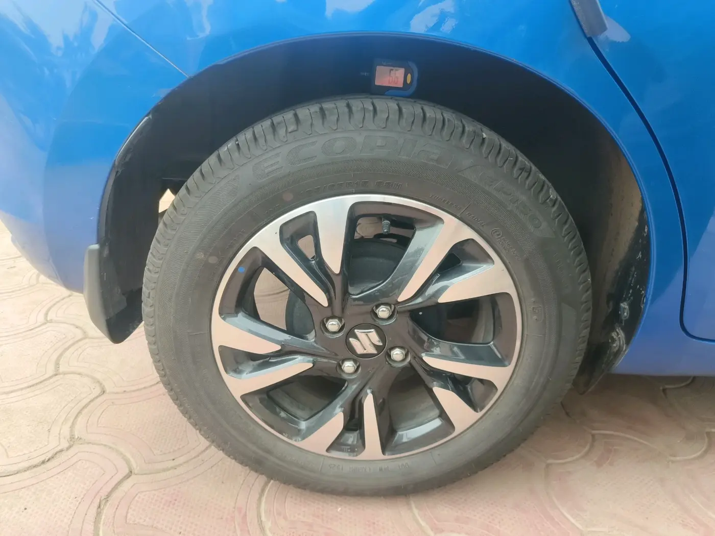 2025 Maruti Swift ZXi Plus AMT, Petrol, Automatic, 8,736 km, tyre