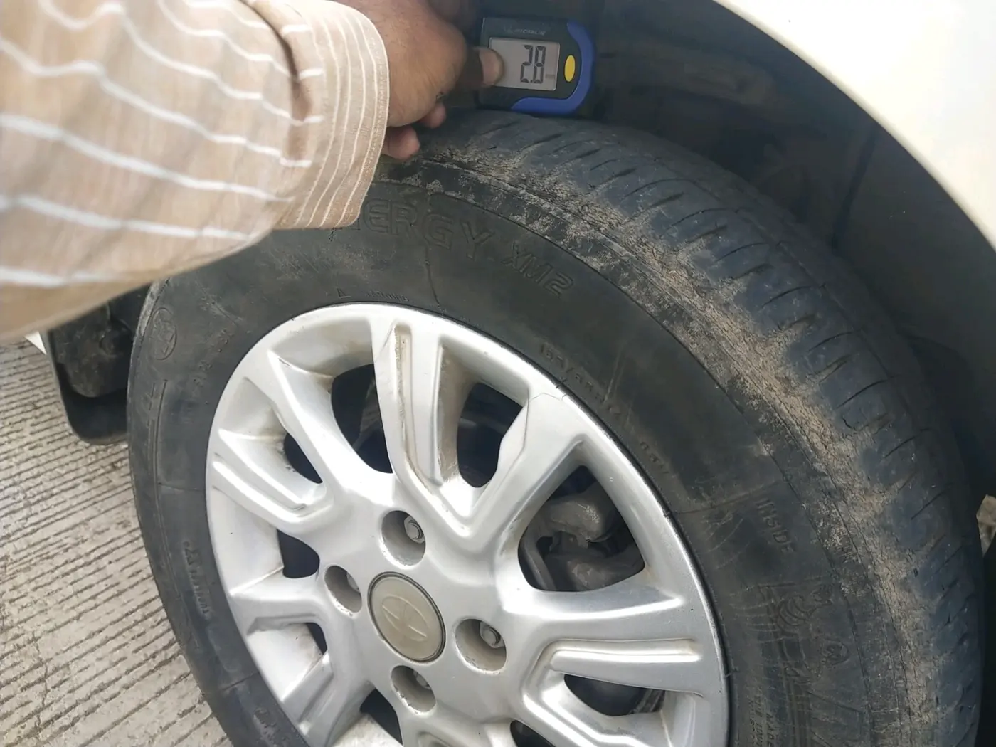 2018 Tata Tiago XZ PETROL, CNG, Manual, 76,402 km, tyre
