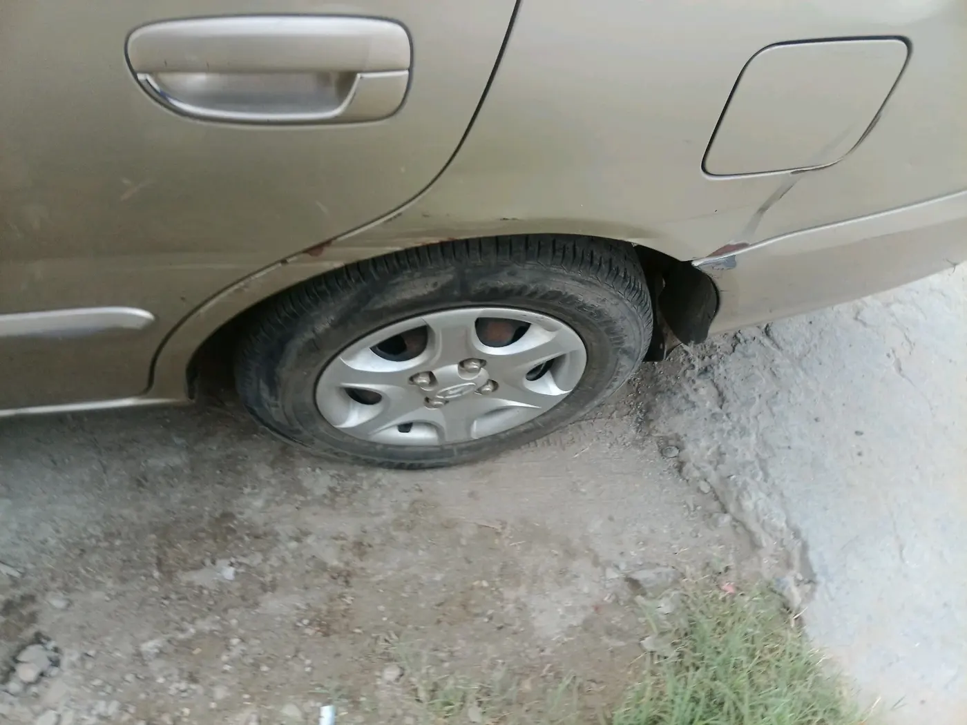 2011 Hyundai Accent GLE, Petrol, Manual, 88,240 km, tyre