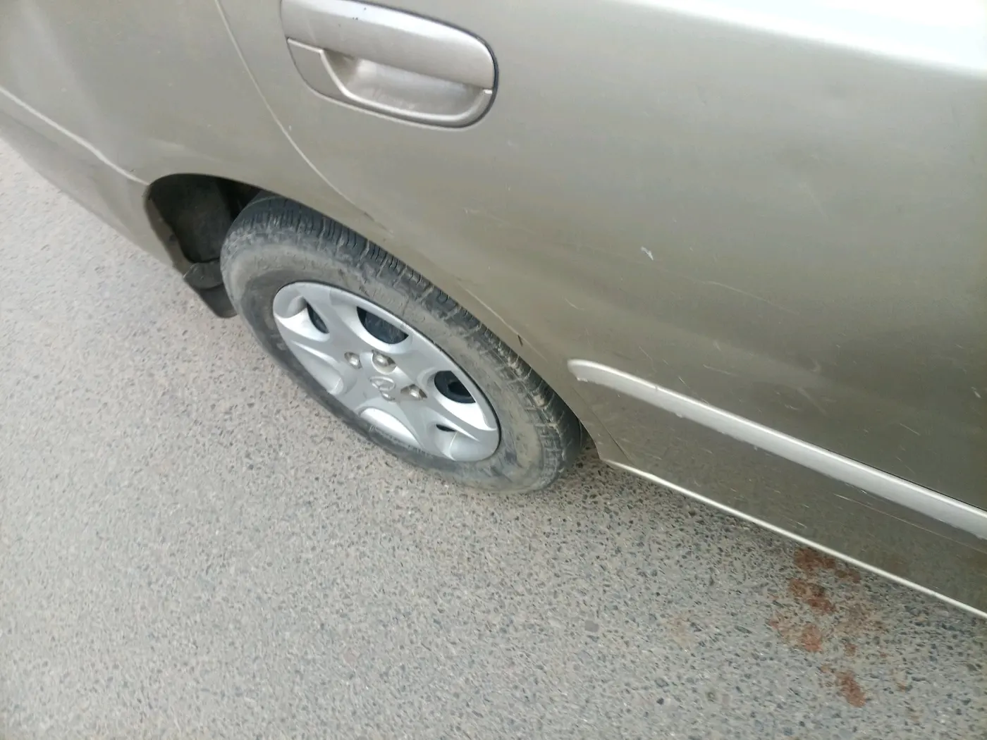 2011 Hyundai Accent GLE, Petrol, Manual, 88,240 km, tyre