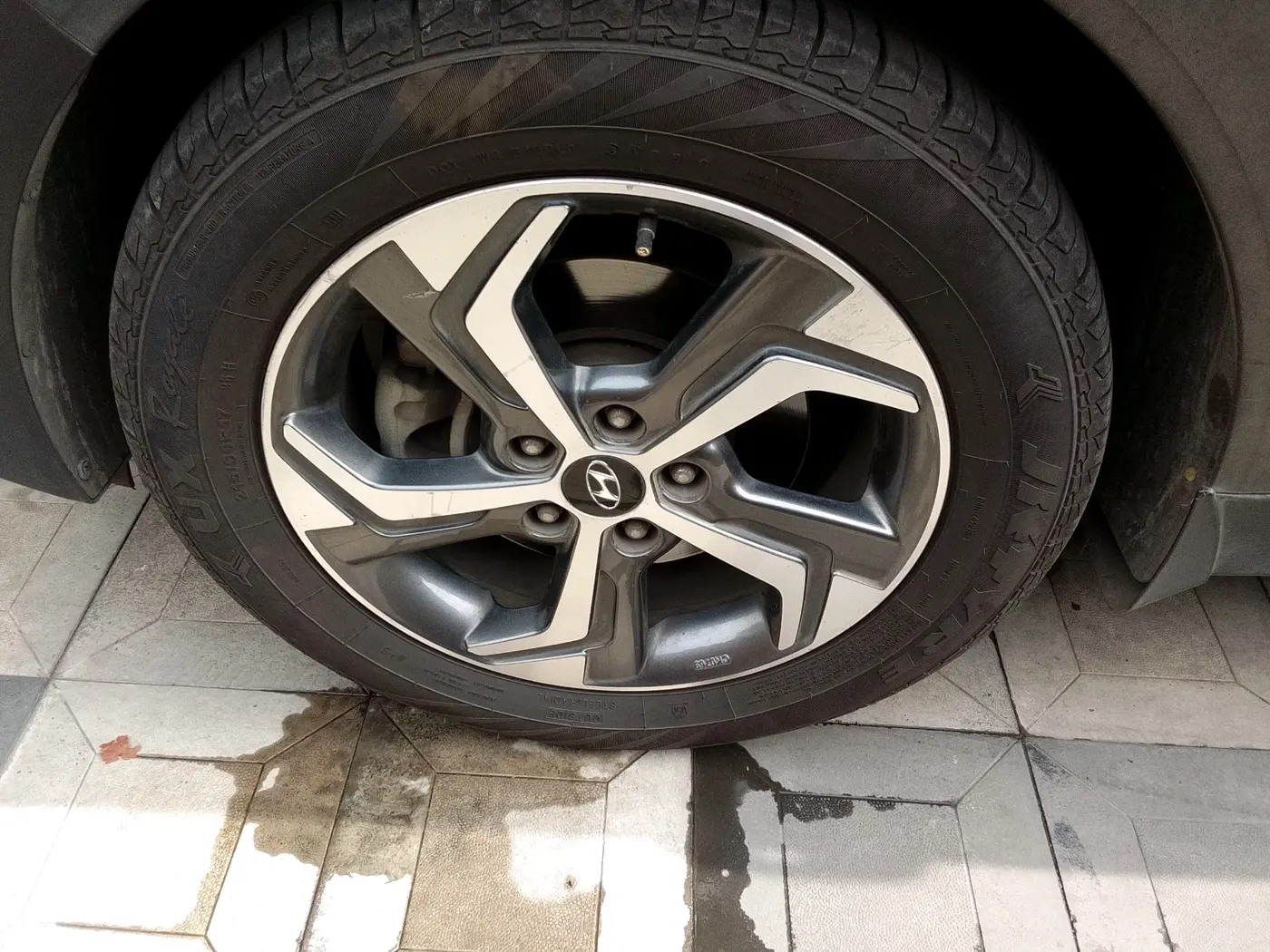 2019 Hyundai Creta SX AT 1.6 PETROL, Petrol, Automatic, 57,594 km, tyre