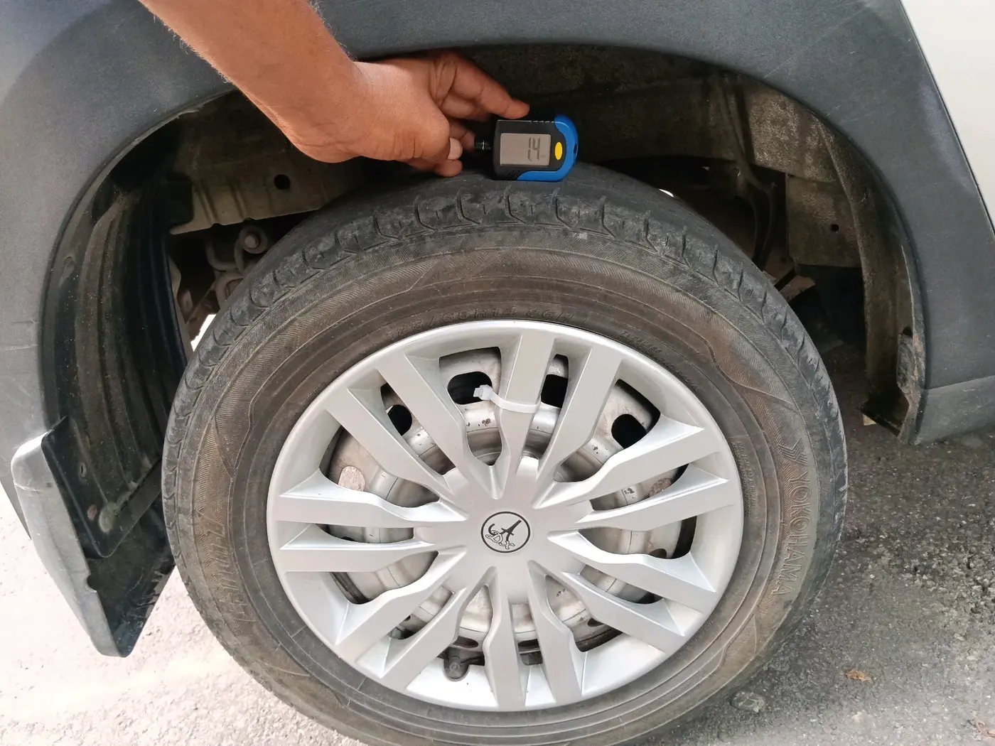 2019 Mahindra KUV 100 NXT K2+ D 6 STR, Diesel, Manual, 1,14,191 km, tyre