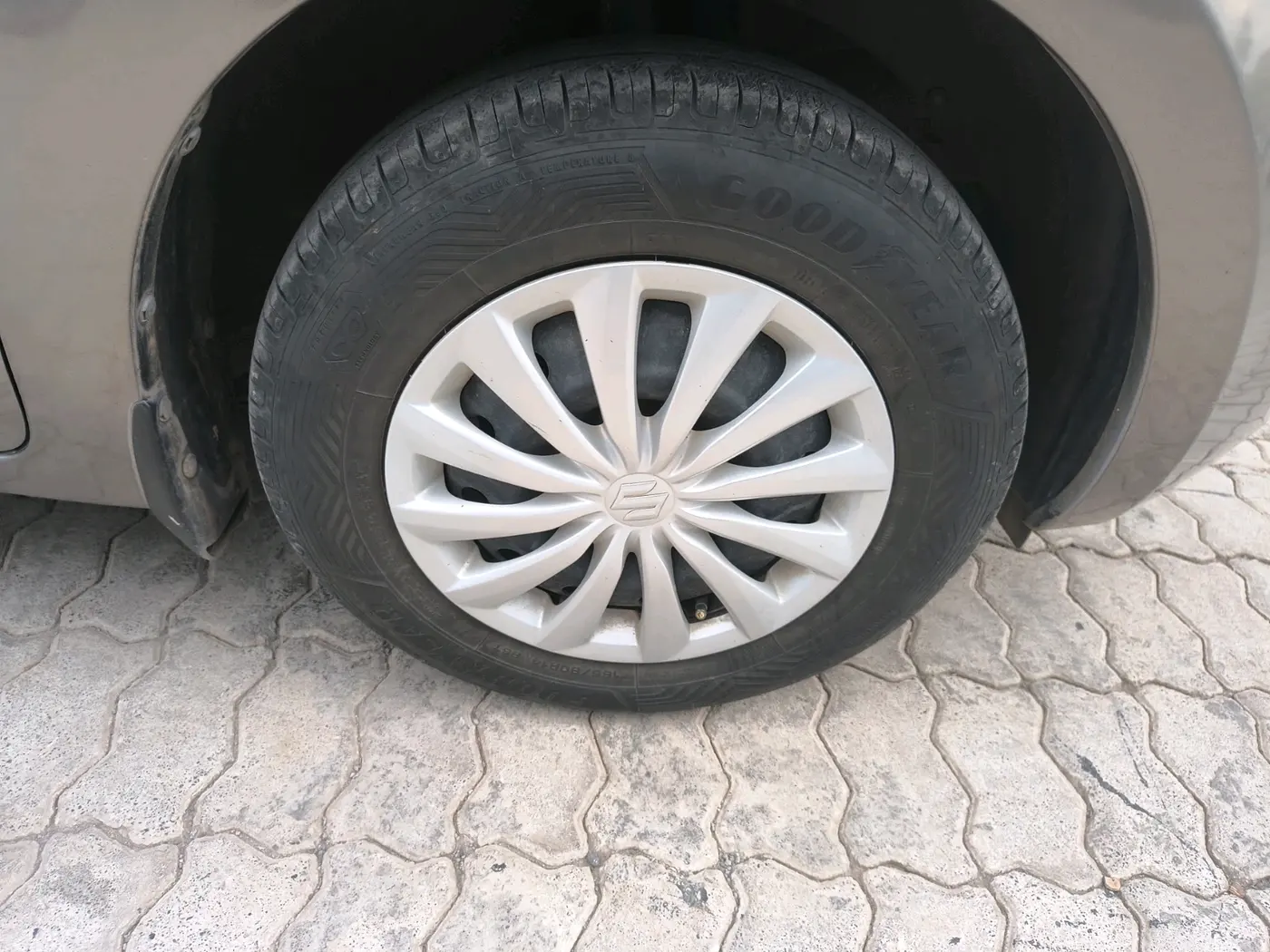 2018 Maruti Swift VDI AMT, Diesel, Automatic, 63,966 km, tyre