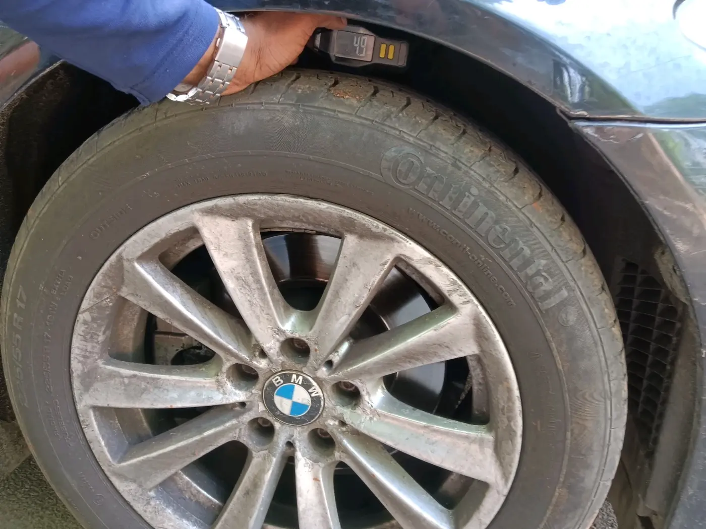 2011 BMW 5 Series 525D 3.0, Diesel, Automatic, 1,54,004 km, tyre