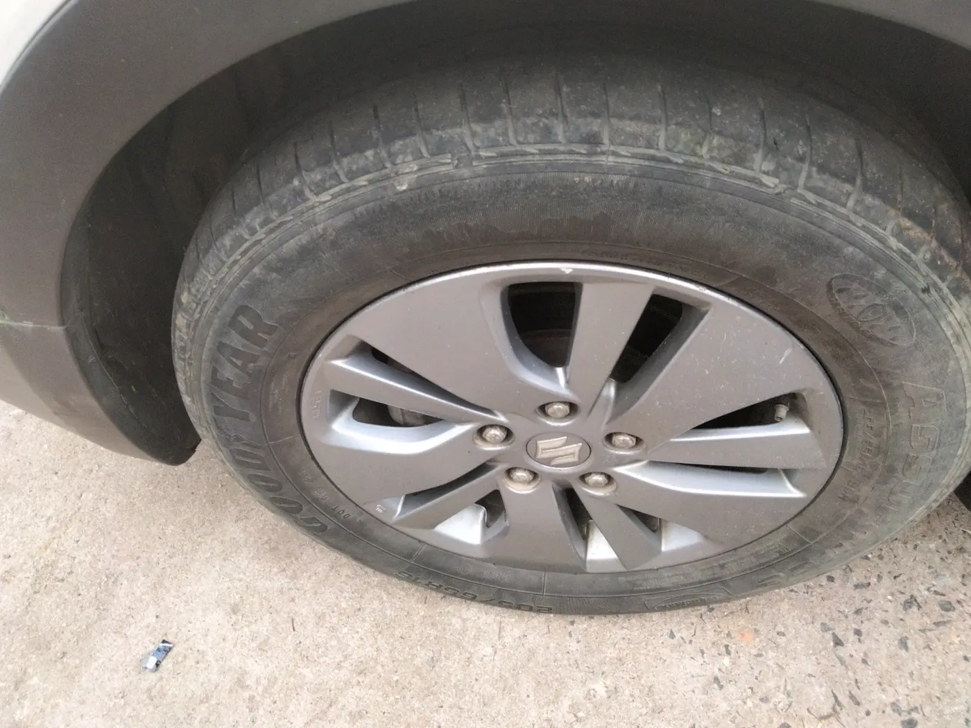 2016 Maruti S Cross ZETA 1.6, Diesel, Manual, 92,751 km, tyre