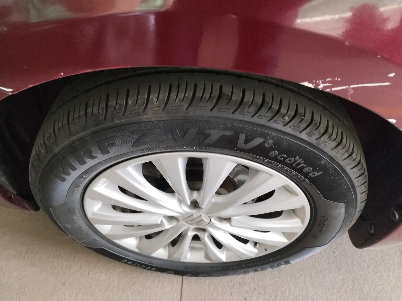 2015 Maruti Ciaz ZXI, Petrol, Manual, 1,17,706 km, tyre