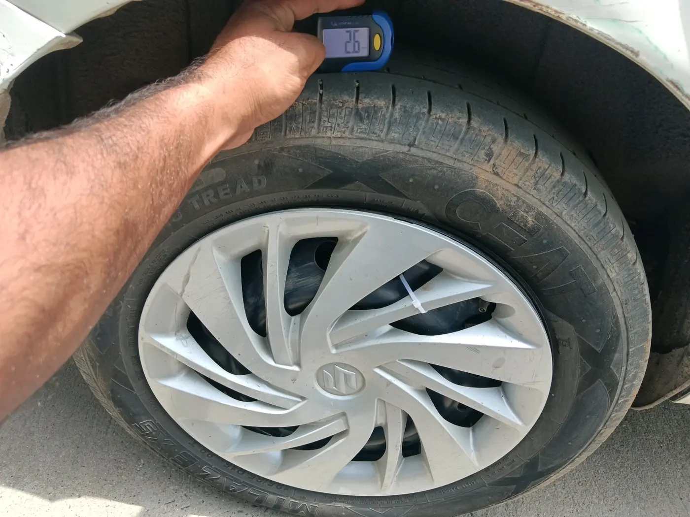 2023 Maruti Ertiga   VXI (O) CNG, CNG, Manual, 83,176 km, tyre