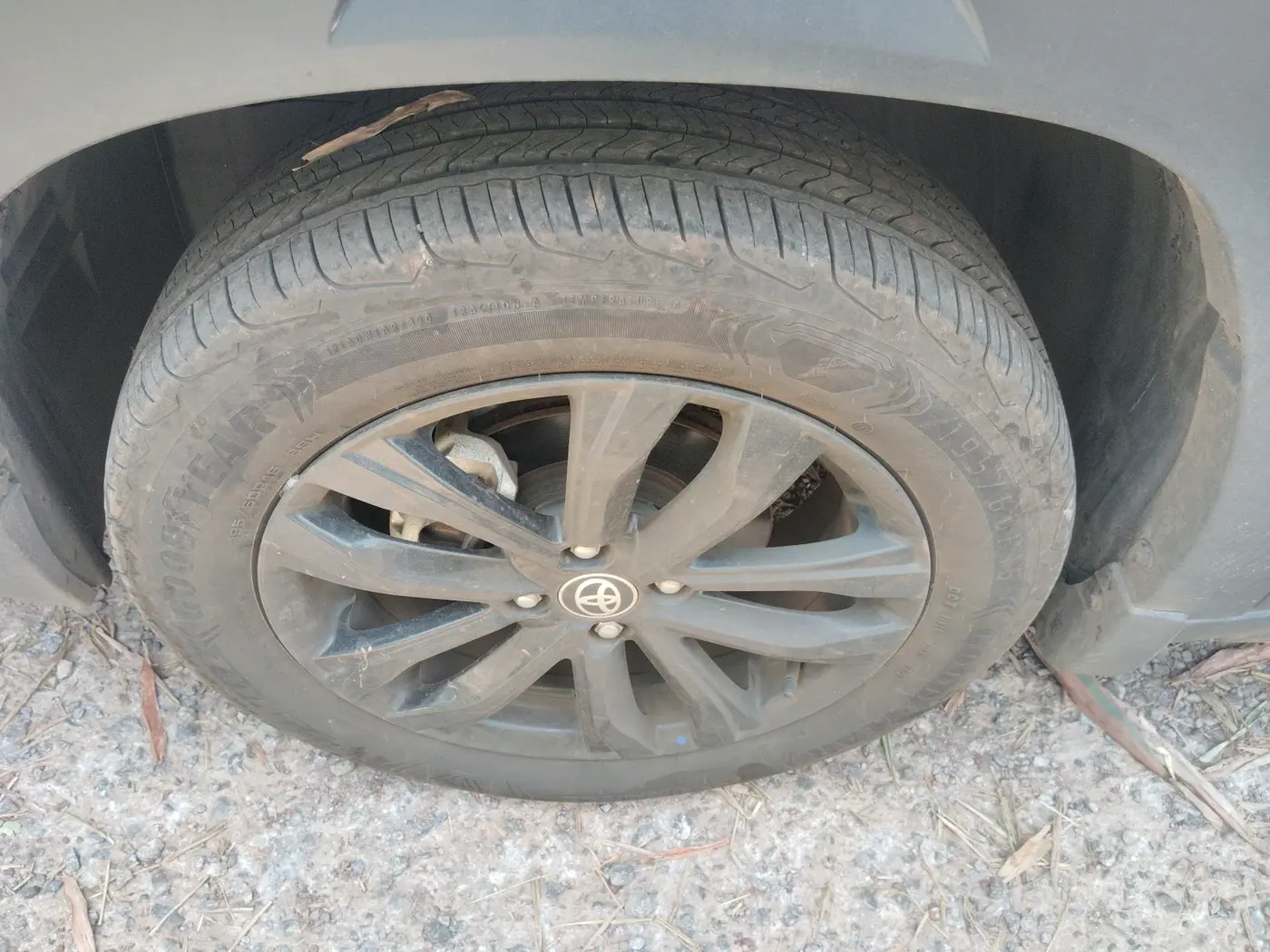 2025 Toyota Urban Cruiser Taisor S Plus 1.2 Petrol AMT, Petrol, Automatic, 16,162 km, tyre