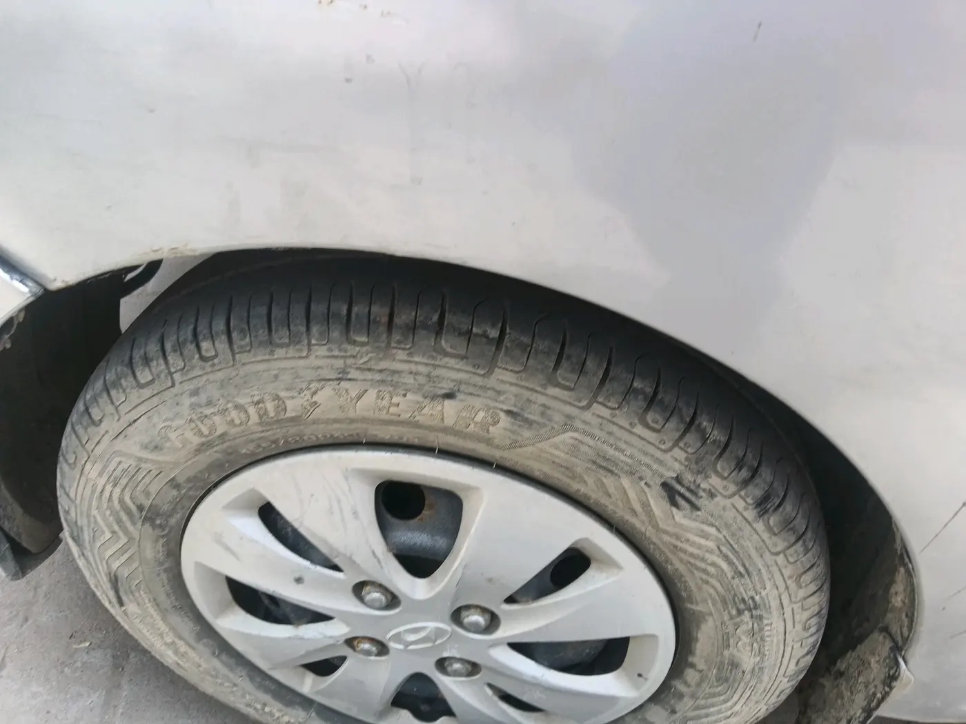 2011 Hyundai i10 MAGNA 1.2, Petrol, Manual, 1,34,985 km, tyre