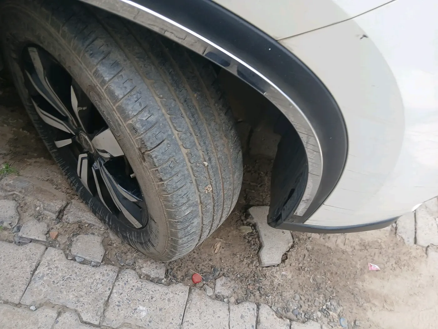 2019 MG HECTOR SMART 2.0 DIESEL, Diesel, Manual, 1,64,872 km, tyre