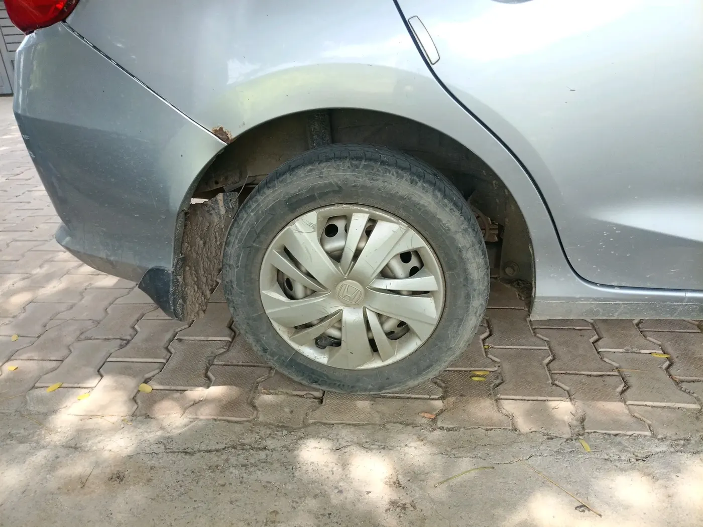 2019 Honda Amaze 1.2L I-VTEC E, CNG, Manual, 65,482 km, tyre