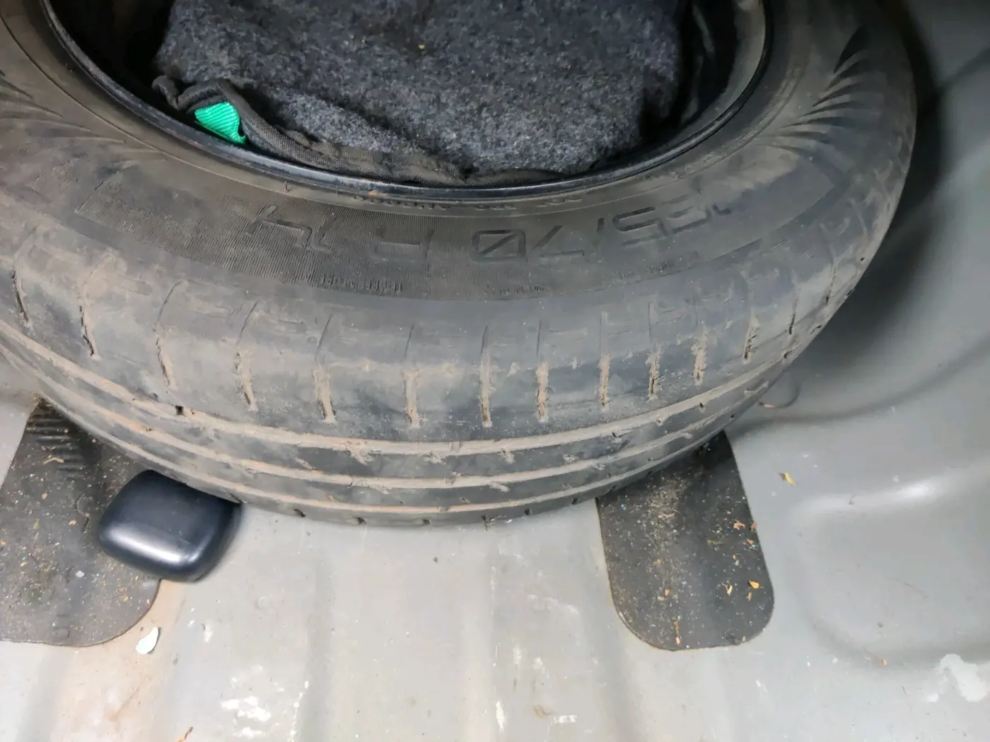 2021 Hyundai AURA S 1.2 CNG, CNG, Manual, 1,00,743 km, tyre