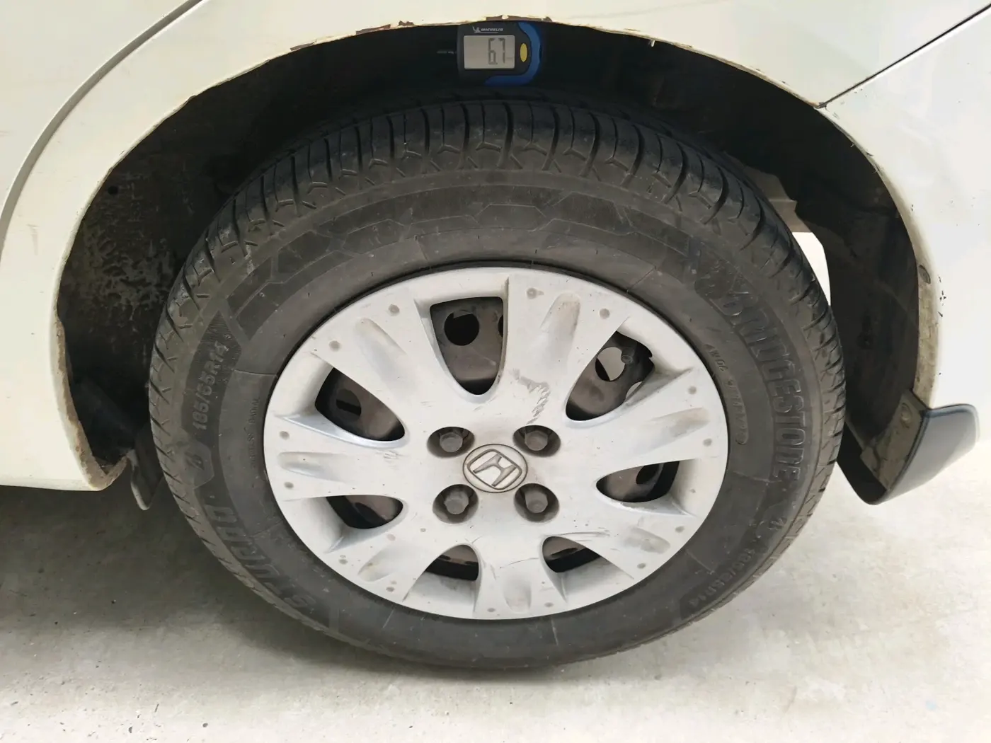 2013 Honda Amaze 1.2L I-VTEC S AT, Petrol, Automatic, 1,63,451 km, tyre