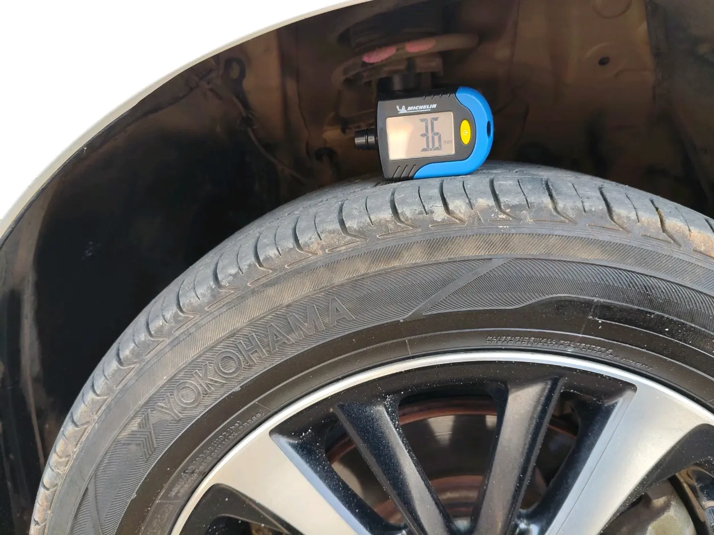2021 Toyota YARIS V MT, Petrol, Manual, 76,671 km, tyre