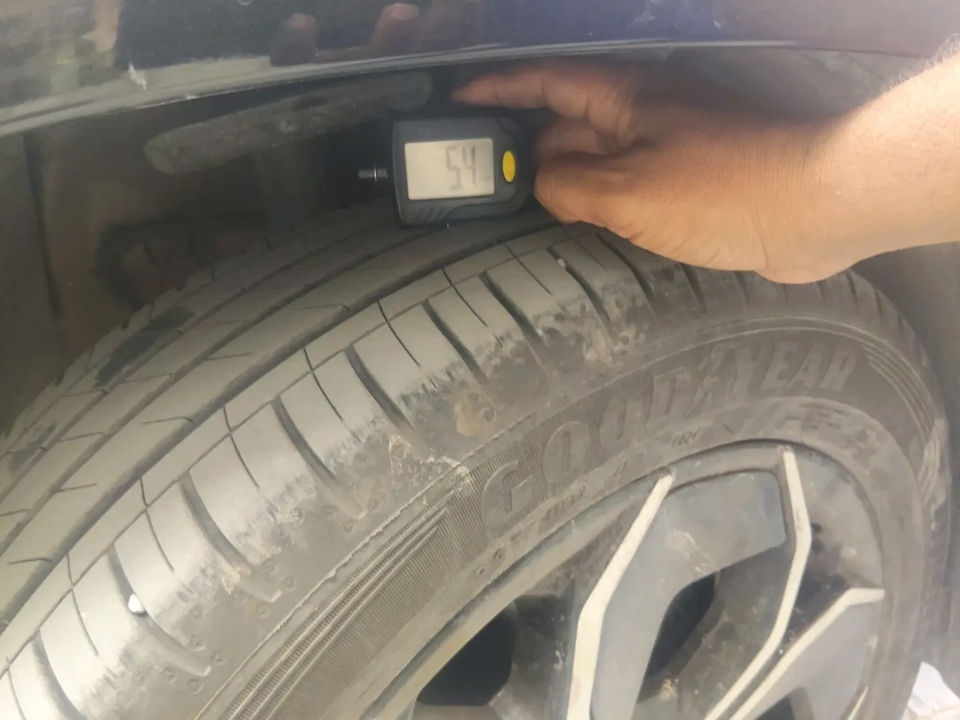 2024 Tata Curvv Accomplished S 1.2 Petrol 6MT, Petrol, Manual, 13,690 km, tyre