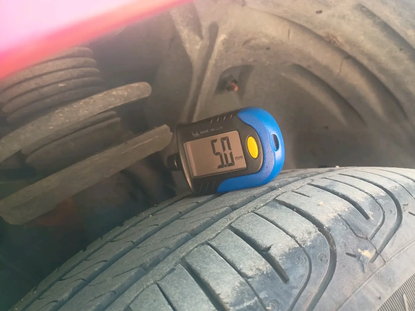 2022 Tata ALTROZ XZA PLUS, Petrol, Automatic, 13,649 km, tyre
