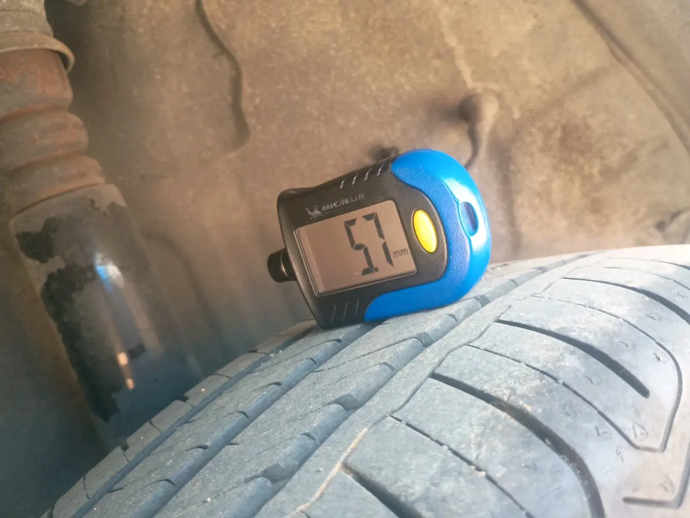 2022 Tata ALTROZ XZA PLUS, Petrol, Automatic, 13,649 km, tyre