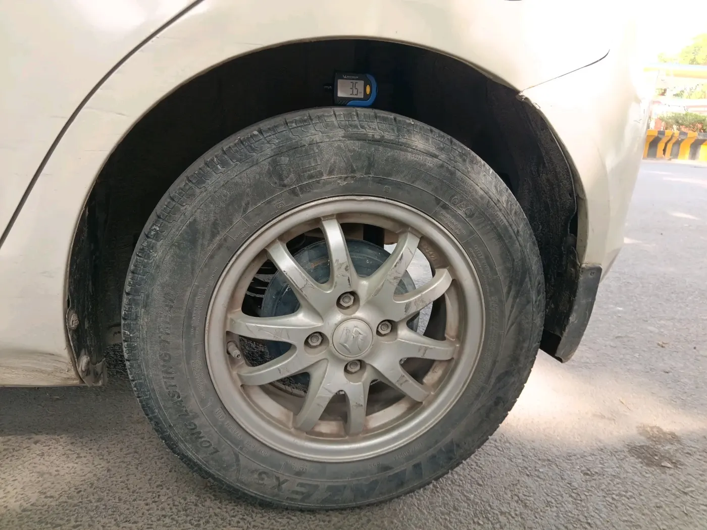 2013 Maruti Swift VDI, Diesel, Manual, 76,204 km, tyre