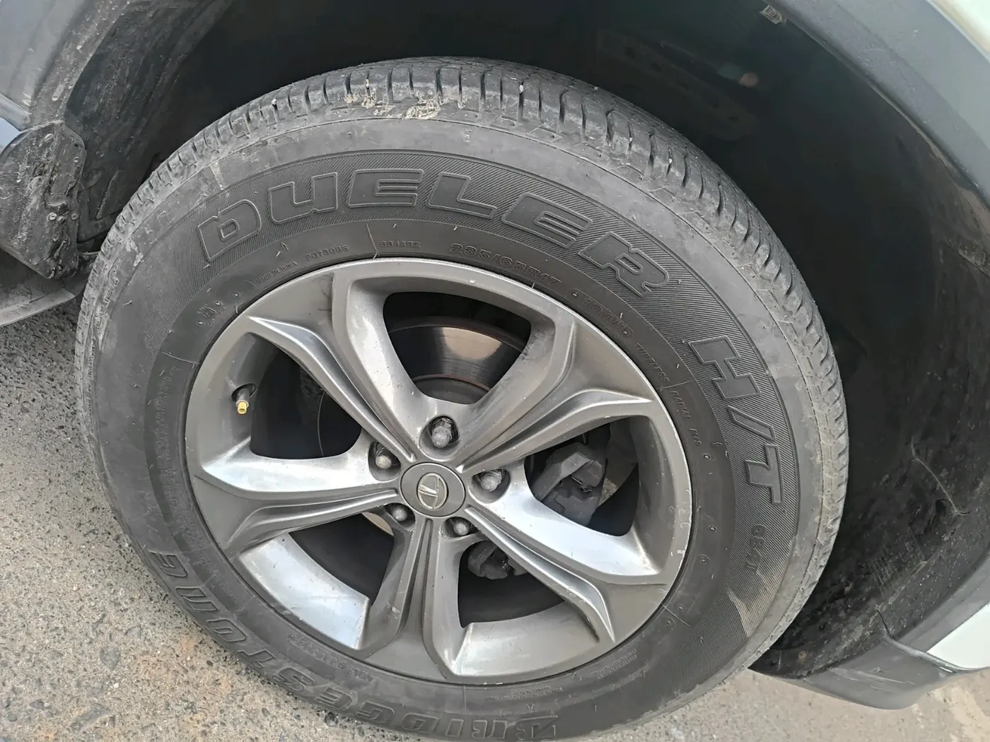2021 Tata Harrier XT 2.0L KRYOTEC, Diesel, Manual, 93,938 km, tyre