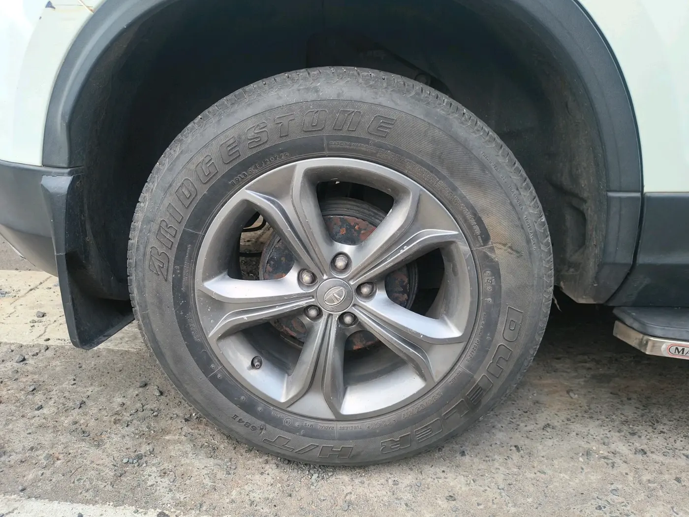 2021 Tata Harrier XT 2.0L KRYOTEC, Diesel, Manual, 93,938 km, tyre