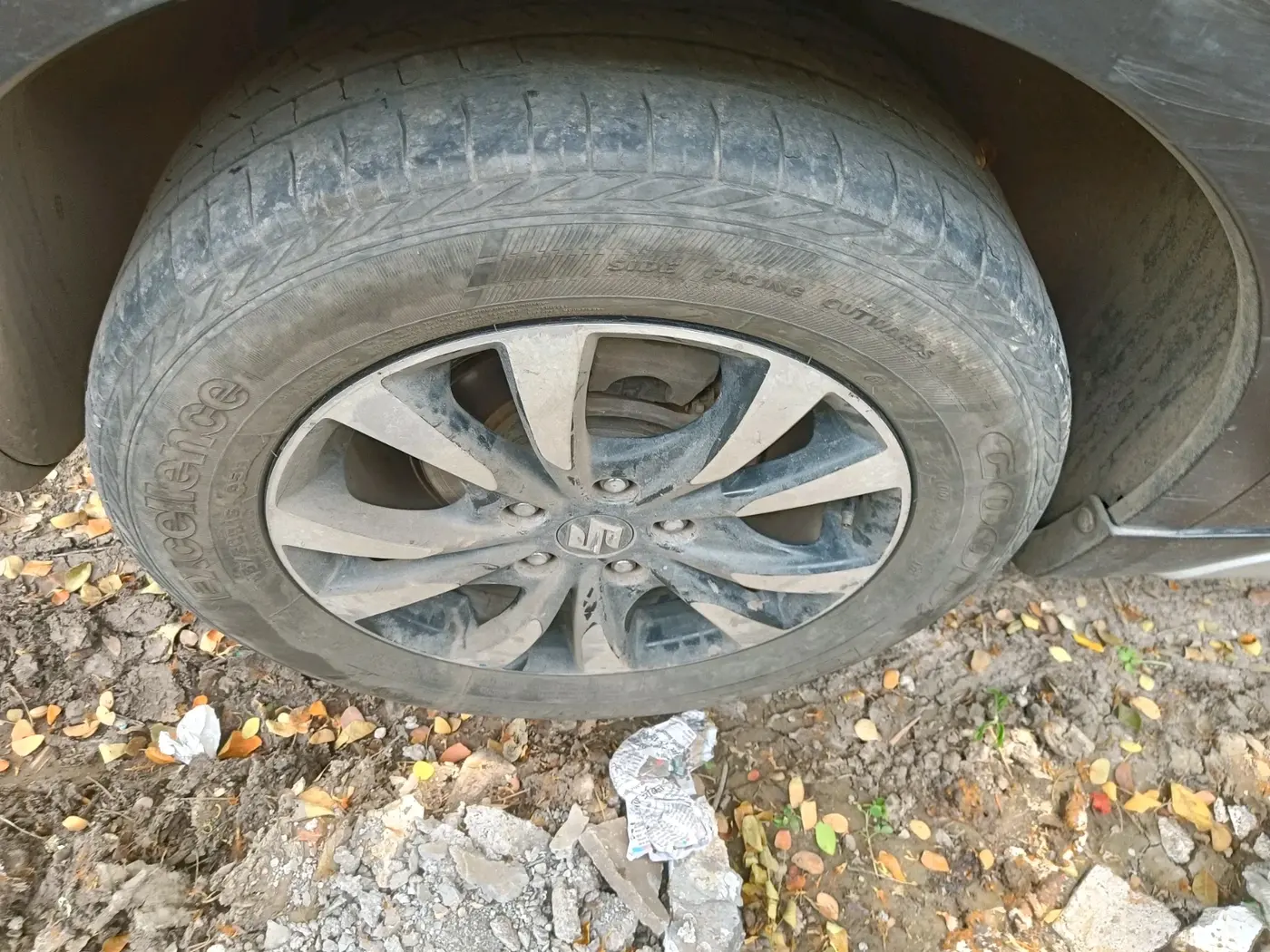 2018 Maruti S Cross ZETA 1.3, Diesel, Manual, 2,35,495 km, tyre