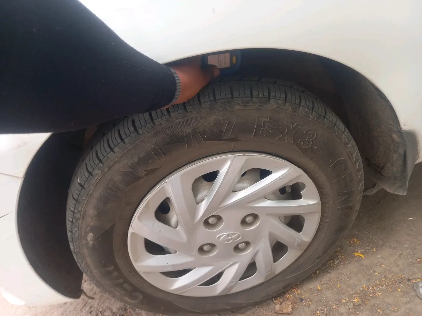 2022 Hyundai NEW SANTRO SPORTZ CNG, CNG, Manual, 80,143 km, tyre