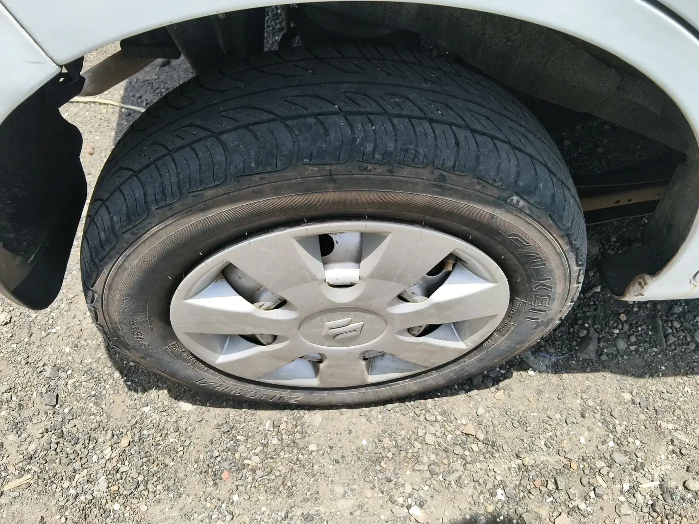 2014 Maruti Wagon R 1.0 LXI CNG, CNG, Manual, 95,834 km, tyre
